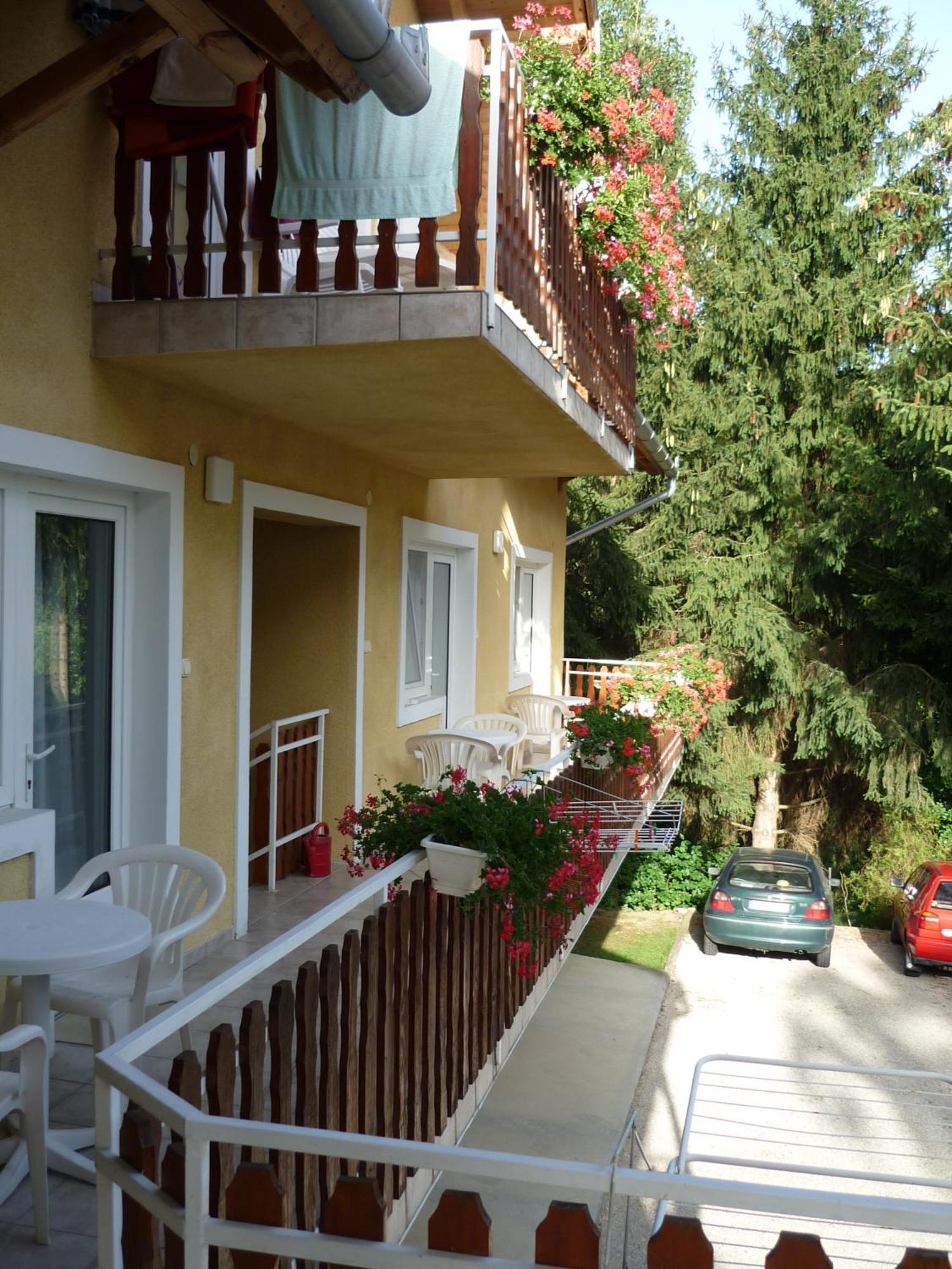 Hotel Attila Apartmanház Hévíz Esterno foto
