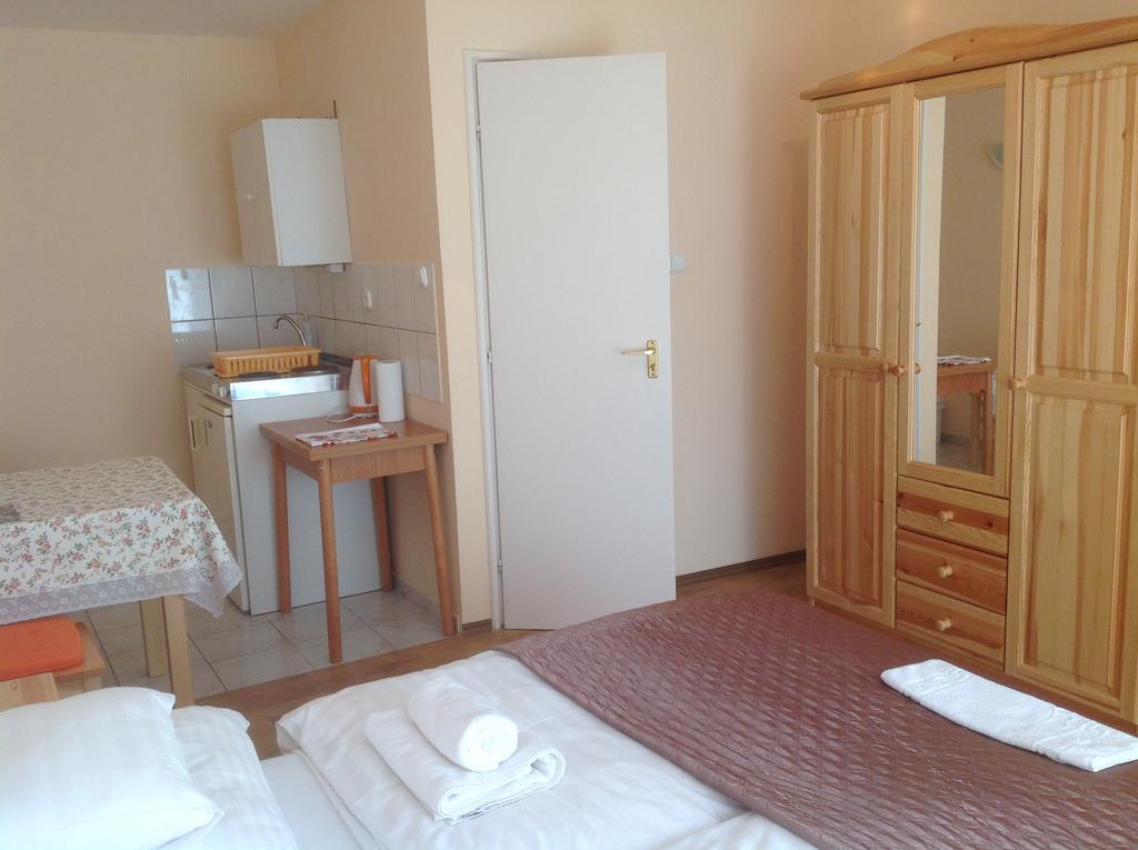 Hotel Attila Apartmanház Hévíz Esterno foto